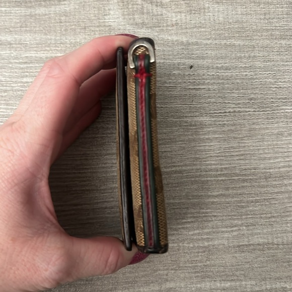 Authentic Gucci Monogram Key Case EUC - Picture 3 of 10